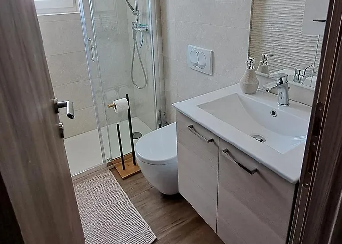 Family Friendly House With A Swimming Pool Maslenica, Novigrad - 24641 펜션 마슬레니차