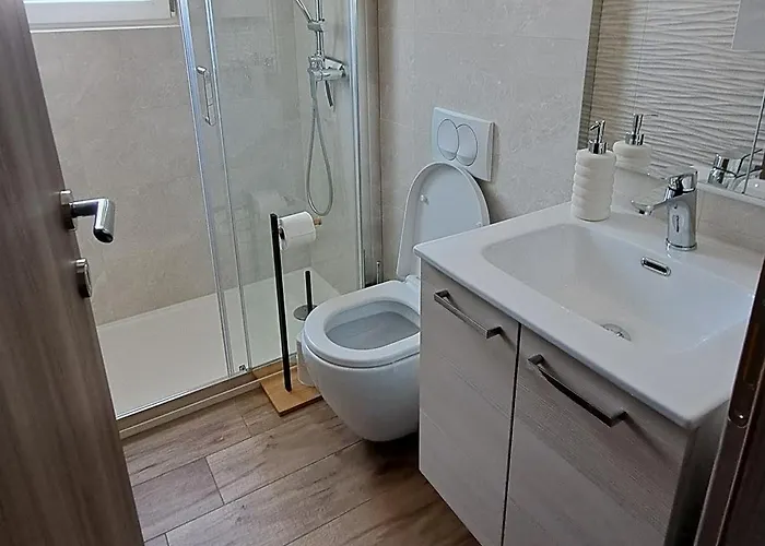 Family Friendly House With A Swimming Pool Maslenica, Novigrad - 24641 *