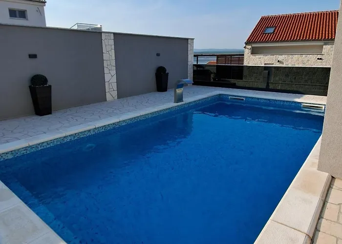 Family Friendly House With A Swimming Pool Maslenica, Novigrad - 24641 마슬레니차
