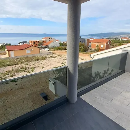 Holiday home Family Friendly House With A Swimming Pool Maslenica, Novigrad - 24641