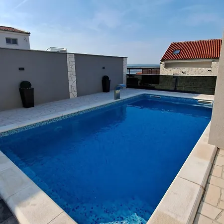 Family Friendly House With A Swimming Pool Maslenica, Novigrad - 24641 Maslenica