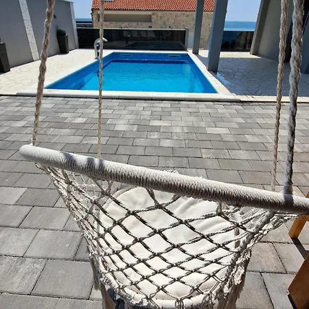 Family Friendly House With A Swimming Pool Maslenica, Novigrad - 24641 Dom wakacyjny