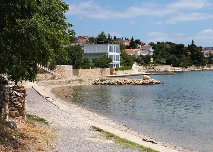 Family Friendly House With A Swimming Pool Maslenica, Novigrad - 24641 Casa vacanze